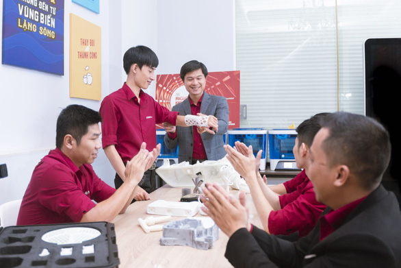 Ngày 4/8, Công ty cung cấp giải pháp 3D toàn diện - 3D Smart Solutions chính thức giới thiệu nền tảng tùy biến và báo giá tự động in 3D đầu tiên tại thị trường Việt Nam có tên gọi 3Dmanufacturer. (Nguồn ảnh: tuoitre.vn)